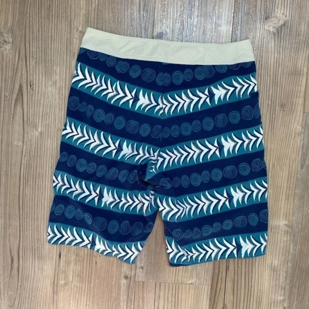 Patagonia - Men's Size‎ 30 - Stone Blue Tree Rings Stretch Wavefarer Boardshorts